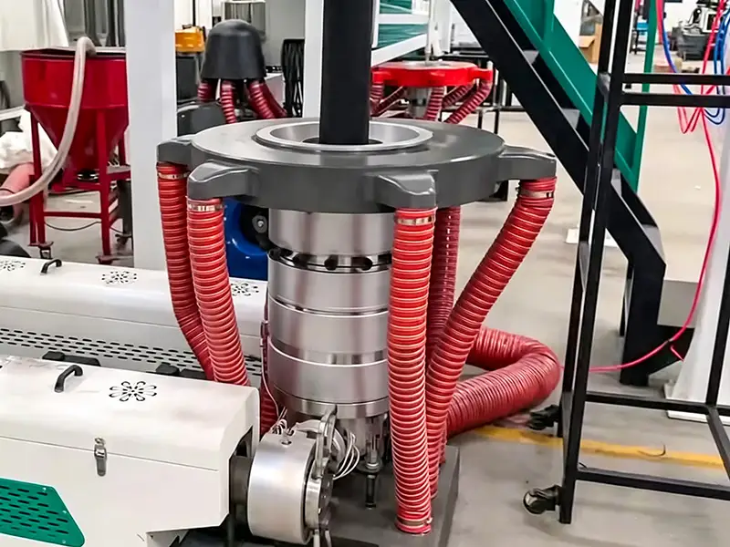 Precision engineered 3 layer co extrusion die head of a film blowing machine