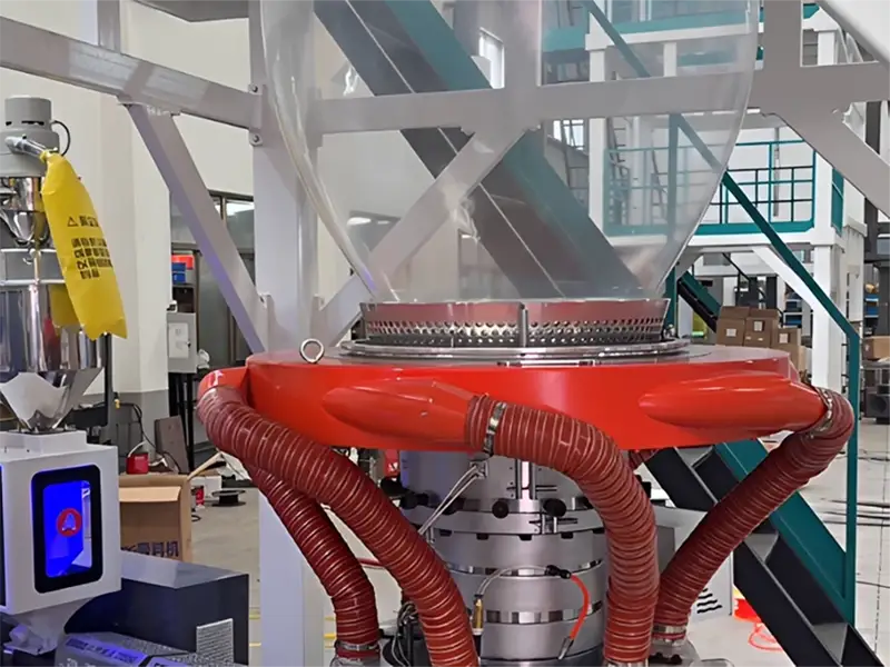 Comparison of products from single vs multi-layer film blowing machines