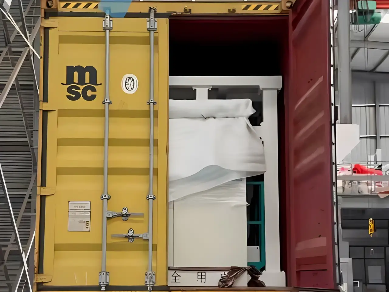 Yuexing film blowing machine loaded and shipped